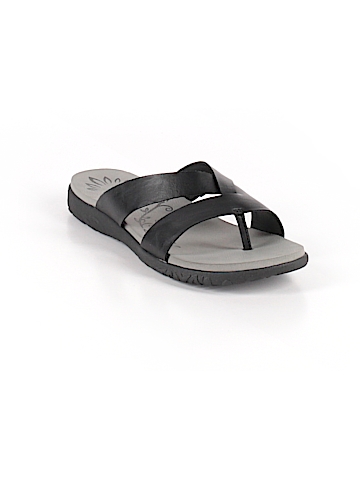 Yuu hot sale flip flops