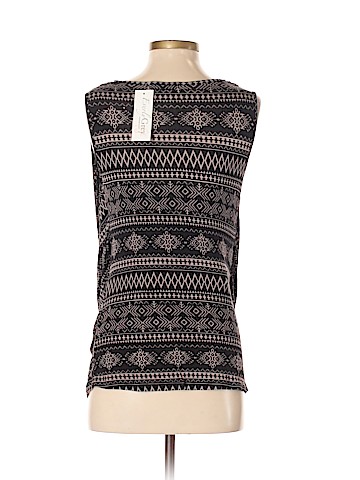 Everly Grey Sleeveless Top (view 2)