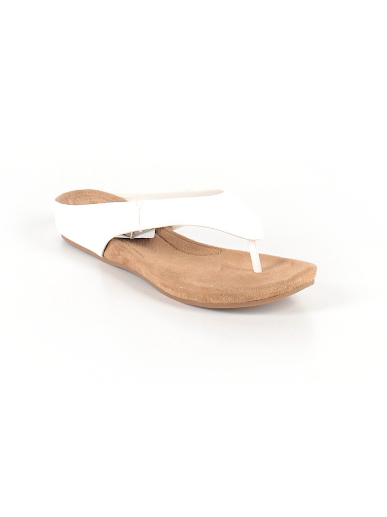 Comfort Plus By Predictions Solid White Sandals Size 9 55 Off