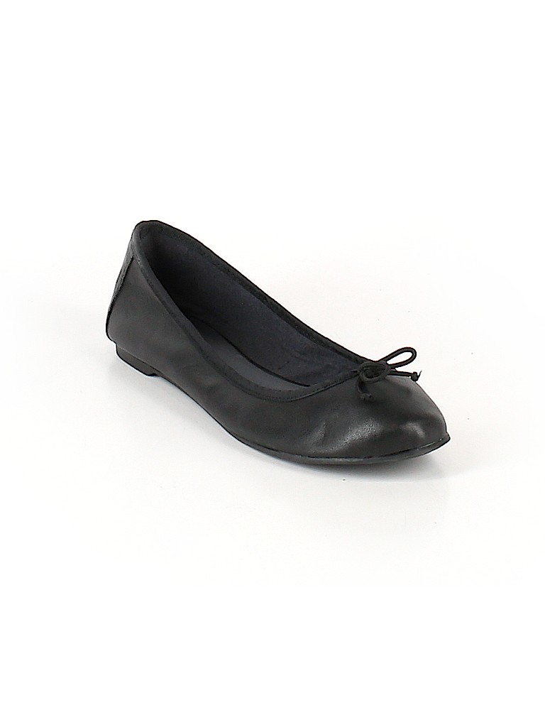 gap black flats