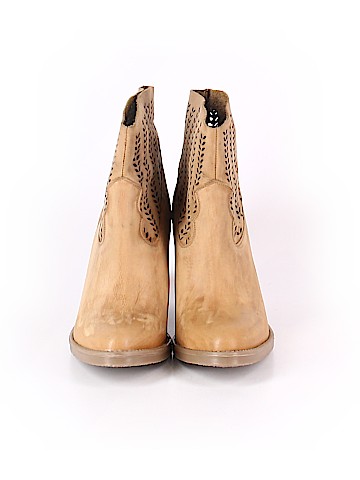 Musse & Cloud Boots (view 2)