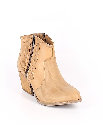 Musse & Cloud Ankle Boots (view 1)