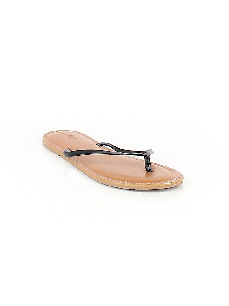 Universal Thread Solid Black Flip Flops 