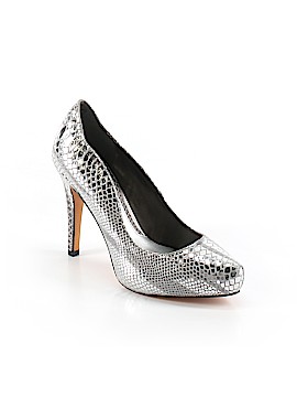 White House Black Market Size 7
