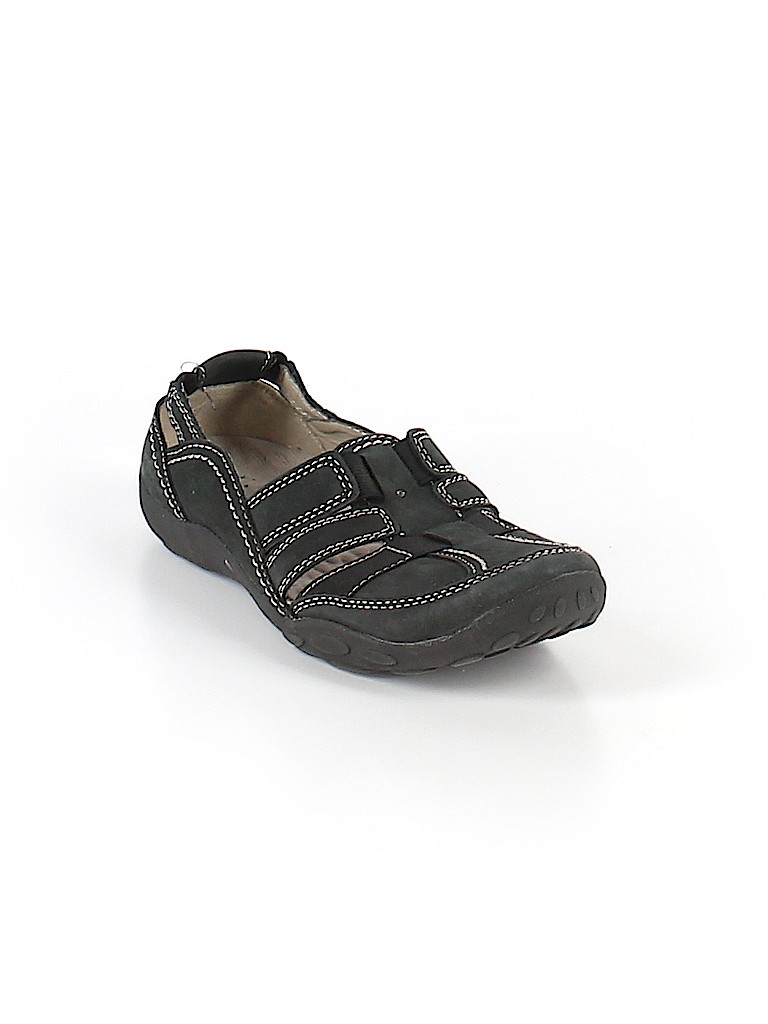 black flats size 7