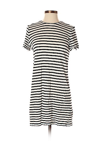 Alice + Olivia Casual Dress (view 1)
