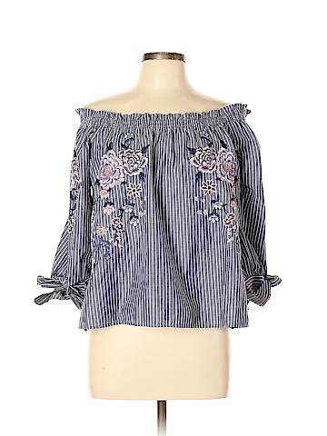 American Eagle Outfitters 3/4 Sleeve Blouse (view 1)