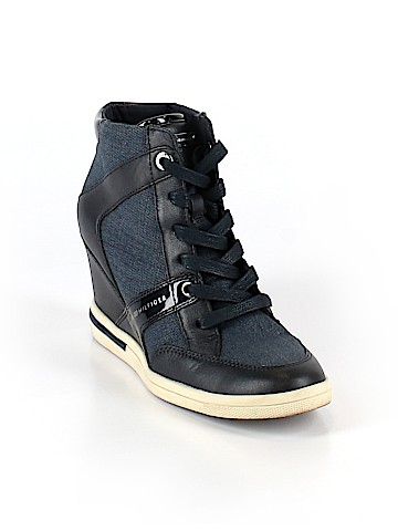 Tommy Hilfiger Sneakers (view 1)