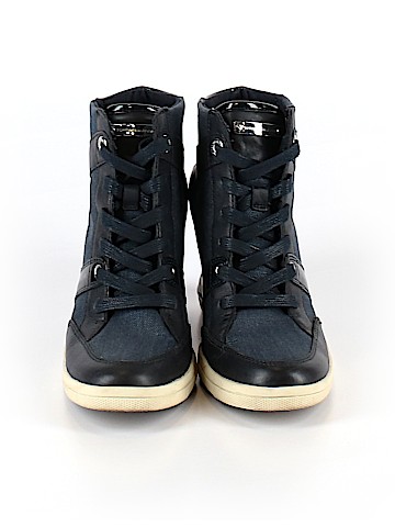 Tommy Hilfiger Sneakers (view 2)