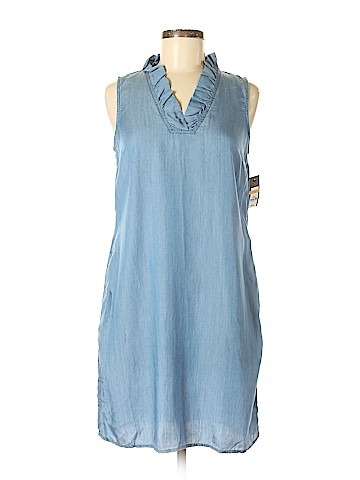 Crown & Ivy Casual Dress (view 1)