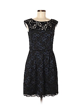White House Black Market Size 6