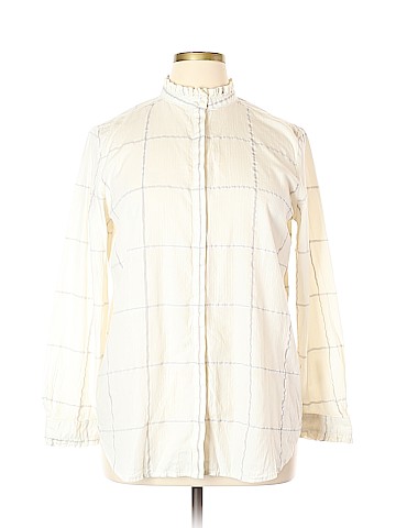 Ann Taylor LOFT Outlet Long Sleeve Button-Down Shirt (view 1)