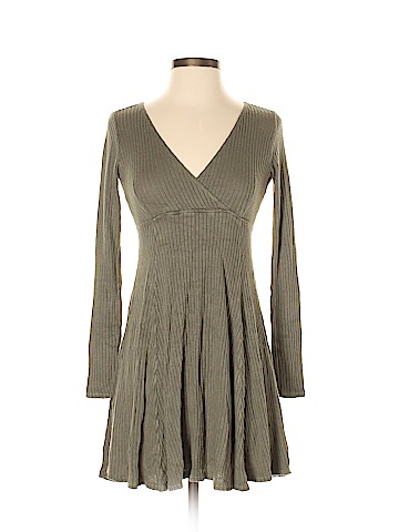 American Eagle Outfitters Casual Dress (view 1)