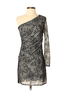 Laundry by Shelli Segal Size 4