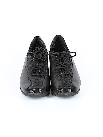 Munro American Sneakers (view 2)