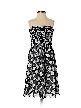 White House Black Market Size 00