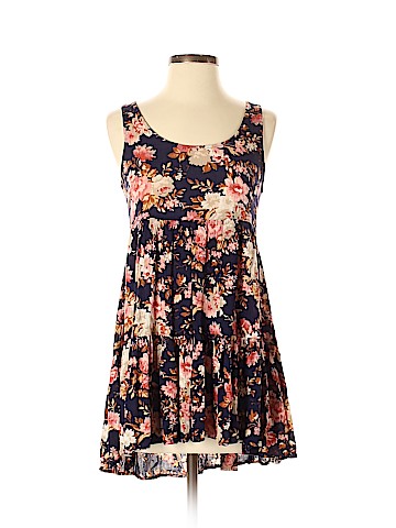 American Eagle Outfitters Sleeveless Top (view 1)