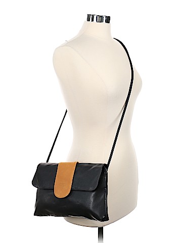 Perry Ellis Crossbody Bag (view 2)