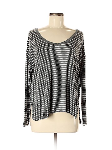 American Eagle Outfitters Long Sleeve Top (view 1)