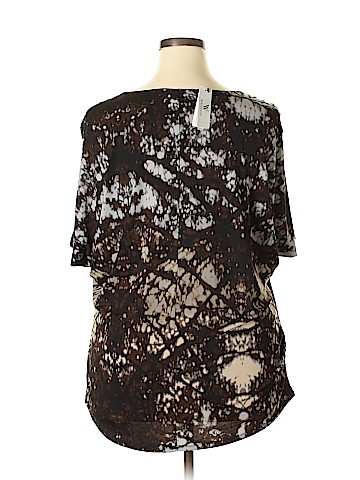 Worthington Short Sleeve Top (view 2)