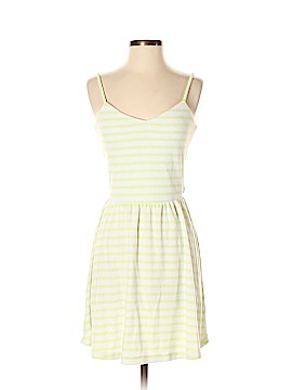 Red Saks Fifth Avenue Size Sm