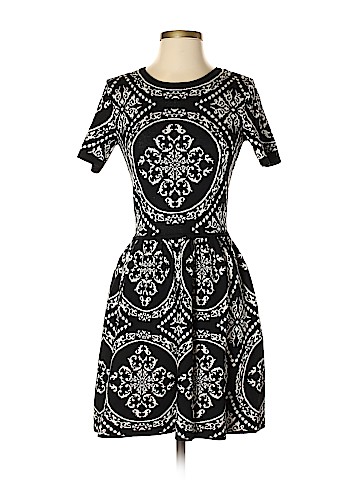 Romeo & Juliet Couture Casual Dress (view 1)