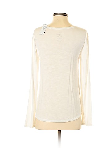 American Eagle Outfitters Long Sleeve T-Shirt (view 2)