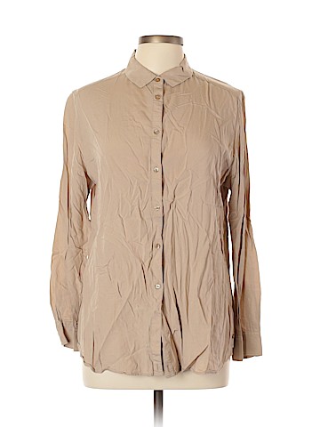 Uniqlo Long Sleeve Button-Down Shirt (view 1)