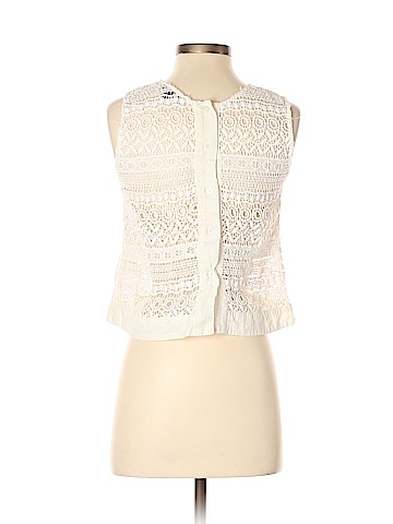 Romeo & Juliet Couture Sleeveless Blouse (view 2)