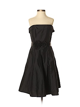 White House Black Market Size 2