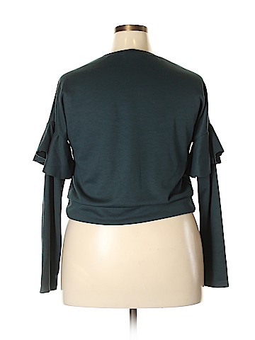 Romeo & Juliet Couture Pullover Sweater (view 2)