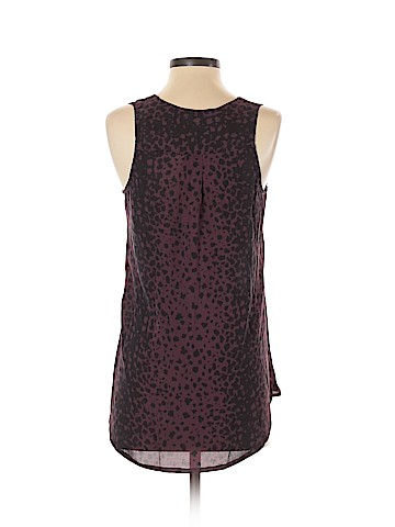 Vince. Sleeveless Silk Top (view 2)