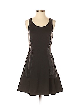 The Limited Outlet Size XS