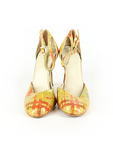 Daniela Heels (view 2)