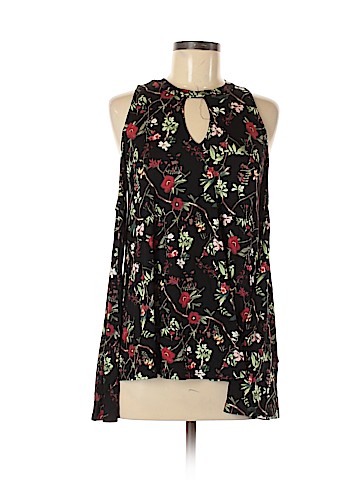 Romeo & Juliet Couture Long Sleeve Top (view 1)