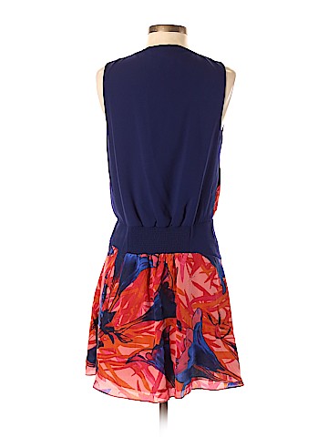 Leifsdottir Casual Dress (view 2)