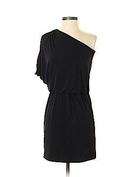 White House Black Market Size 00