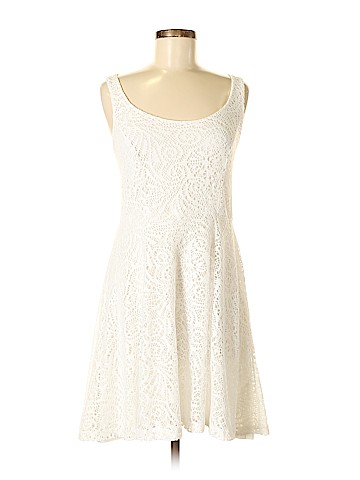 Apt. 9 Casual Dress (view 1)