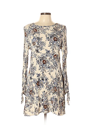 American Eagle Outfitters Casual Dress (view 1)