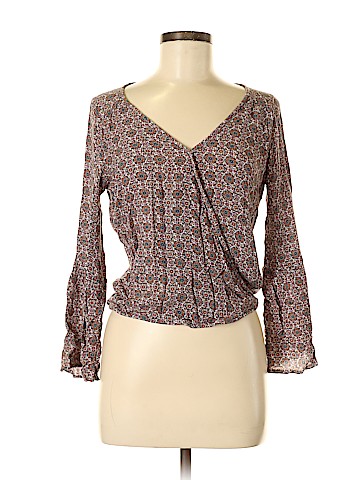 American Eagle Outfitters Long Sleeve Blouse (view 1)