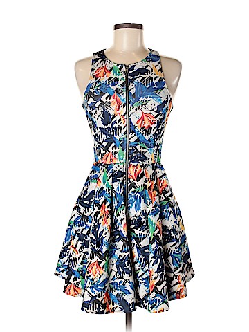 Romeo & Juliet Couture Casual Dress (view 1)