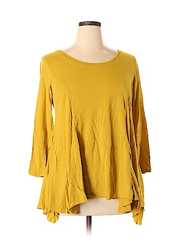 t.la 3/4 Sleeve Top (view 1)