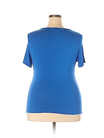 North Style Short Sleeve Top (view 2)