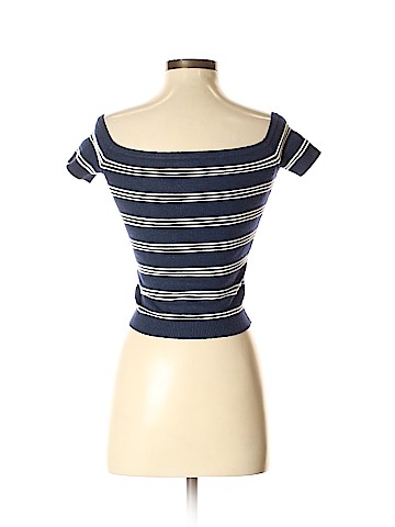 American Eagle Outfitters Pullover Sweater (view 2)