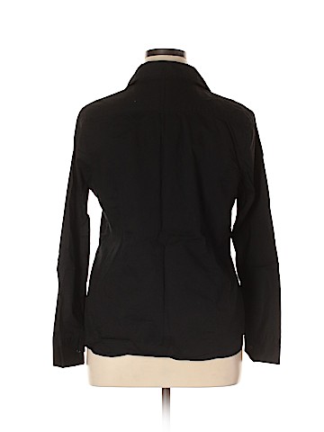 The Limited Long Sleeve Button-Down Shirt (view 2)