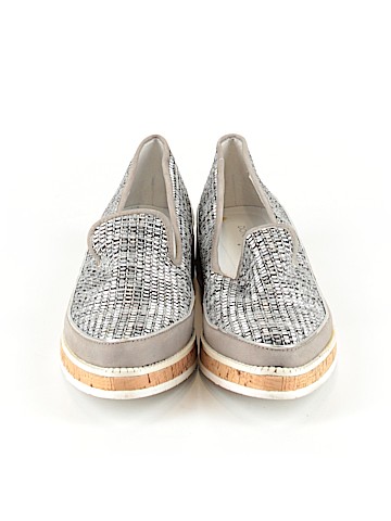 Donald J Pliner Flats (view 2)