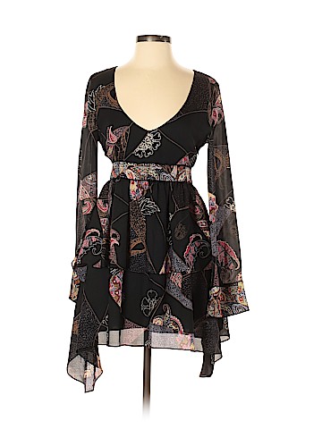 Elizabeth and James Casual Dress (view 1)