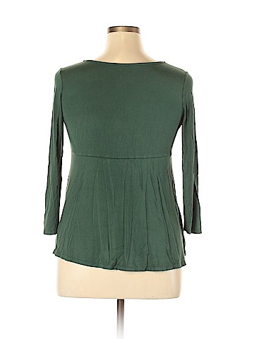 American Eagle Outfitters 3/4 Sleeve Top (view 2)