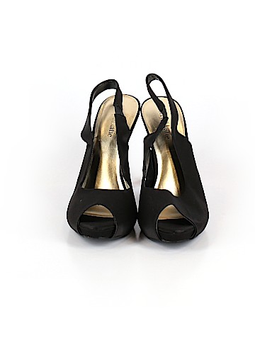 Kelly & Katie Heels (view 2)