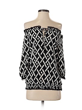 White House Black Market Size XS
